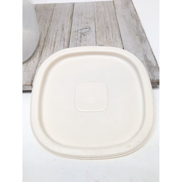 Rubbermaid 3 Qt Servin Saver #6 Sheer Square Canister Storage Stress Crack - Picture 9 of 11